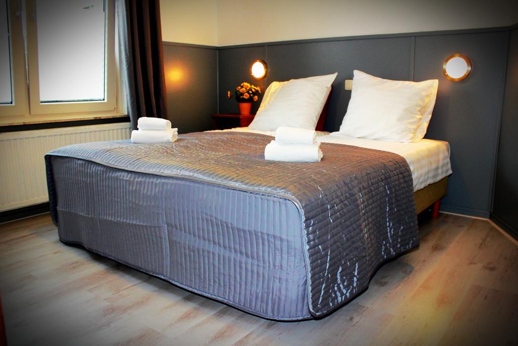 Hotel Dupuis Valkenburg aan de Geul Rum bild
